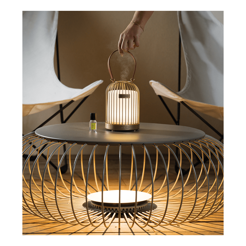 Difusor de aromas ultrasónico creando un ambiente relajante en el hogar – Templo Ikigai