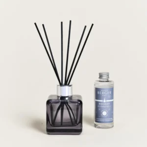 Mikado Antiolor Buanderie de Maison Berger, neutraliza olores de humedad con fragancia floral empolvada.